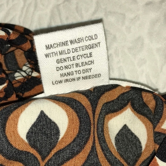 L.I.F.E. Love Is For Eternity Long Sleeve Blouse NWOT - Picture 8 of 8